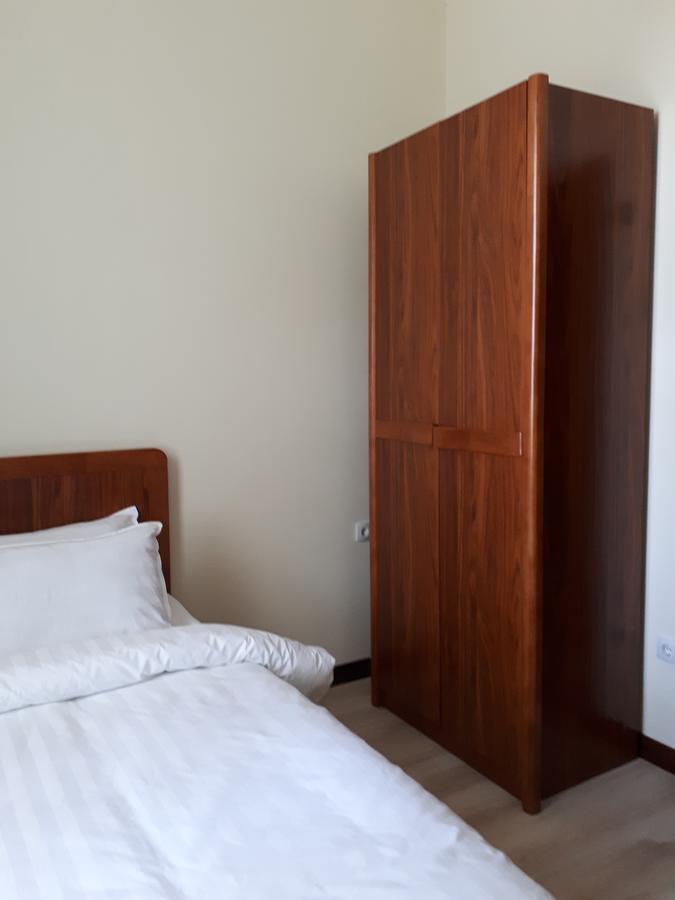 Kok-Art Hotel Jalal-Abad Exterior photo